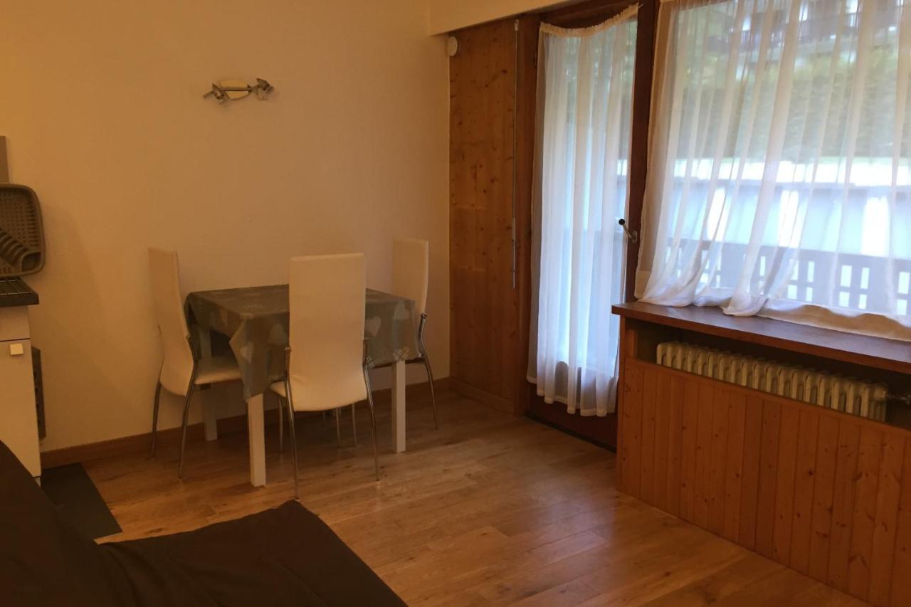 Apartamento Studio With Balcony In Chamonix Mont Blanc Exterior foto